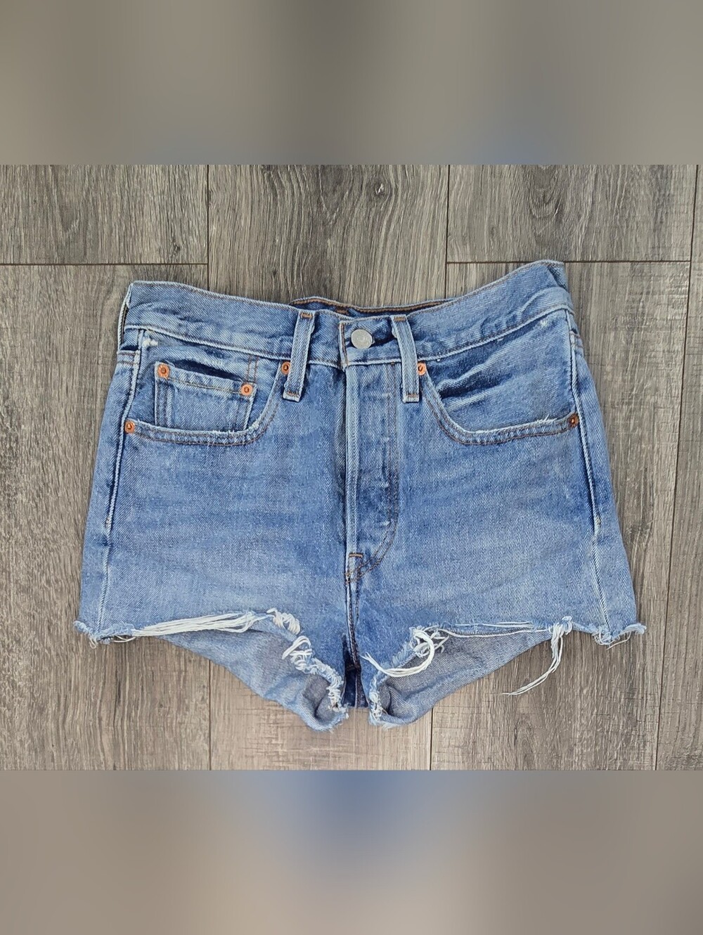Levi’s 501 Original High Rise Cutoff Denim Shorts Womens. #456